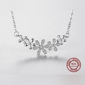Elegant 925 Sterling Silver Floral Necklace